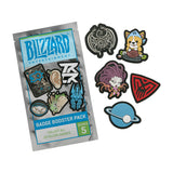 Paquete de refuerzo de insignias ciegas de la serie 5 de Blizzard - Vista frontal del embalaje con insignias