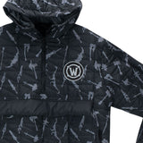 World of Warcraft Giacca pullover mezza zip nera di Weapons - Vista da vicino