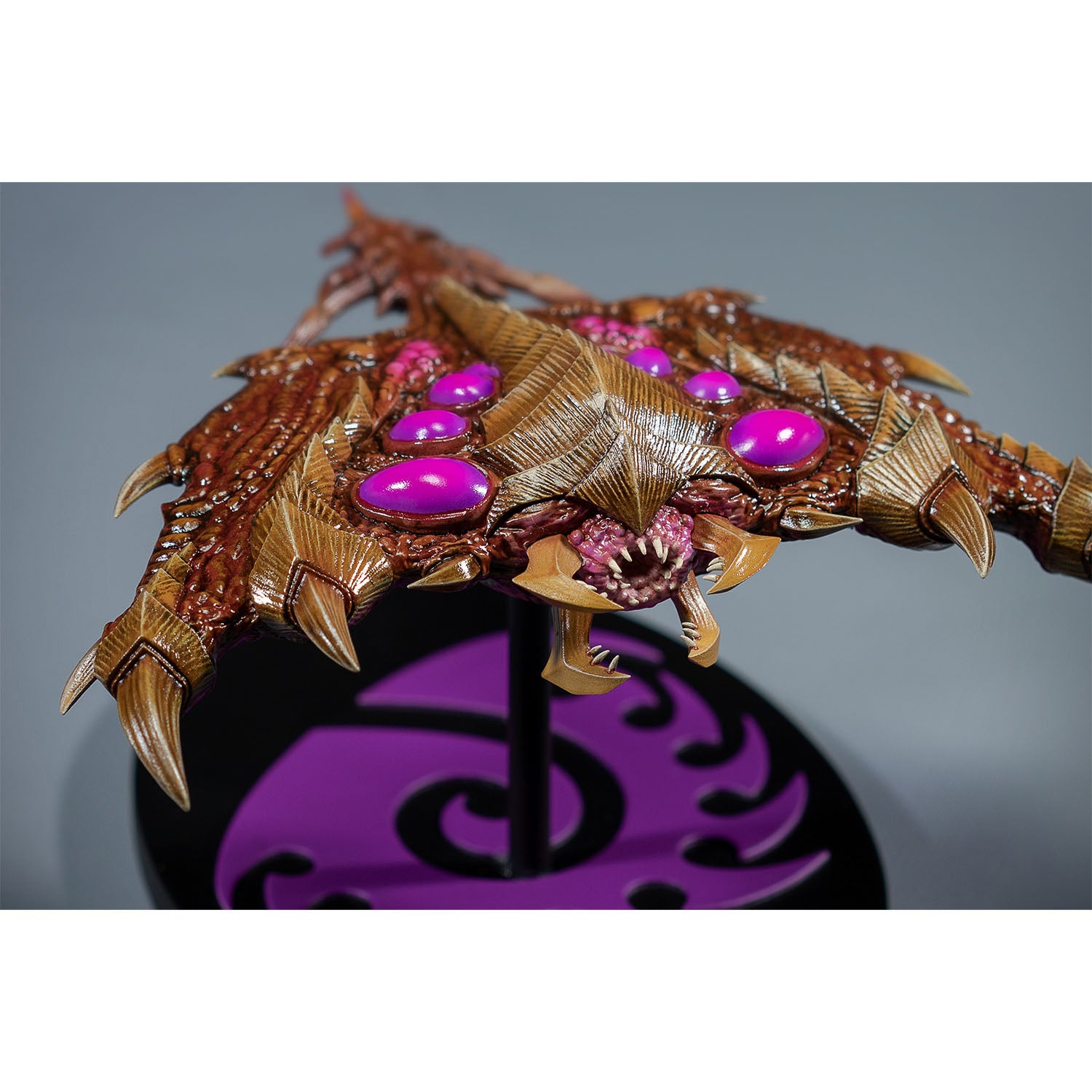 StarCraft Zerg Brood Lord 6in Replica - Zoom Mouth View